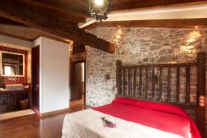 Habitación de la casa rural El Castañíu