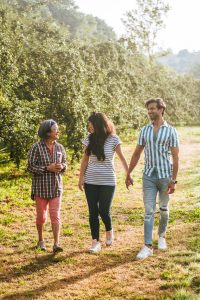 Visita guiada por Finca Arándanos y Manzanas de Muñó