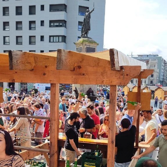 Foto realizada durante la degustación de la Fiesta de la sidra en Gijón