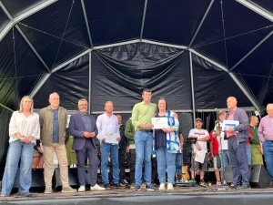 La técnico responsable de Sidraturismo Asturias recoge el premio